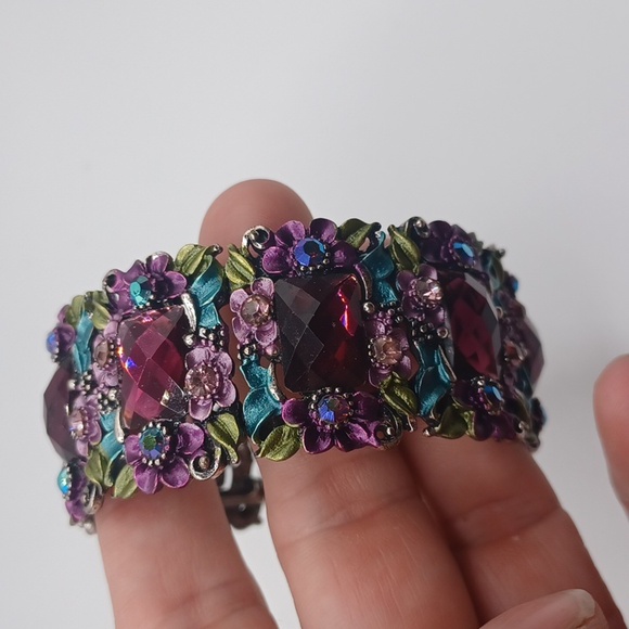 Floral and Rhinestone Cuff Bracelet - Picture 4 of 5